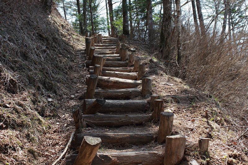 38.水場の階段