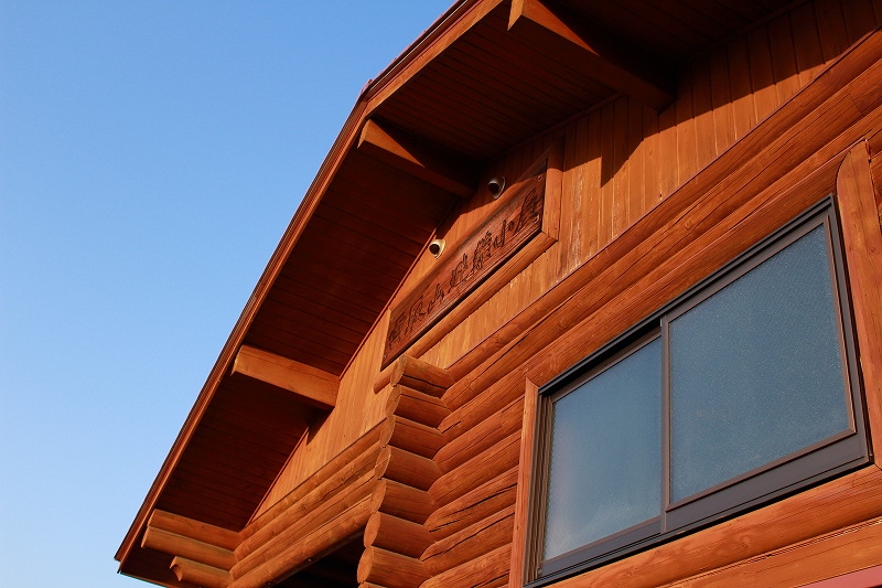 60.避難小屋アップ