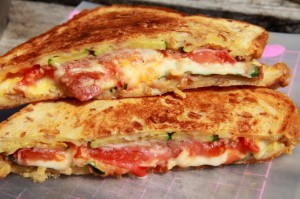 パニーニ風ホットサンド