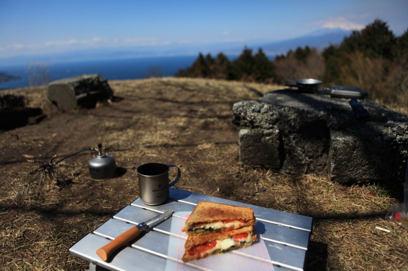 38.発端丈山_山頂ホットサンド2