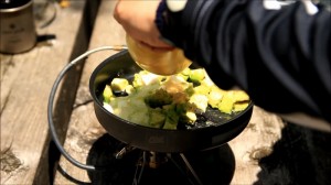 アボカドとモッツァレラの丼_工程6