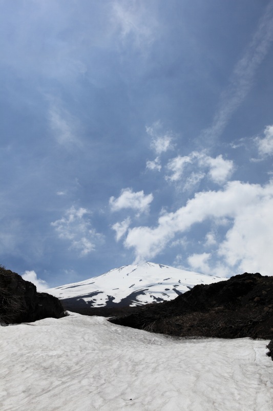 23.幻の滝_雪渓と富士山