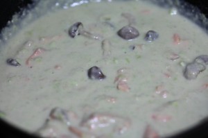 サーモンと枝豆のクリームパスタ_工程5