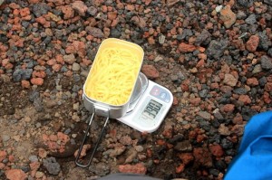 富士山頂で山パスタ_パスタの重さ