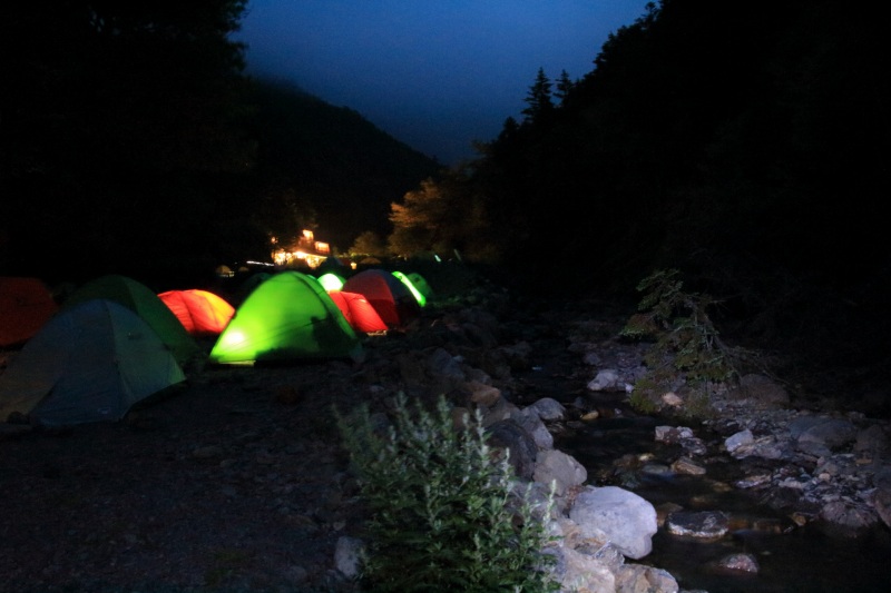 夜のテン場