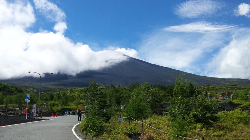 下山後の登山口からの富士山