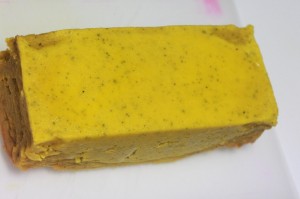 かぼちゃケーキ_ひっくり返す