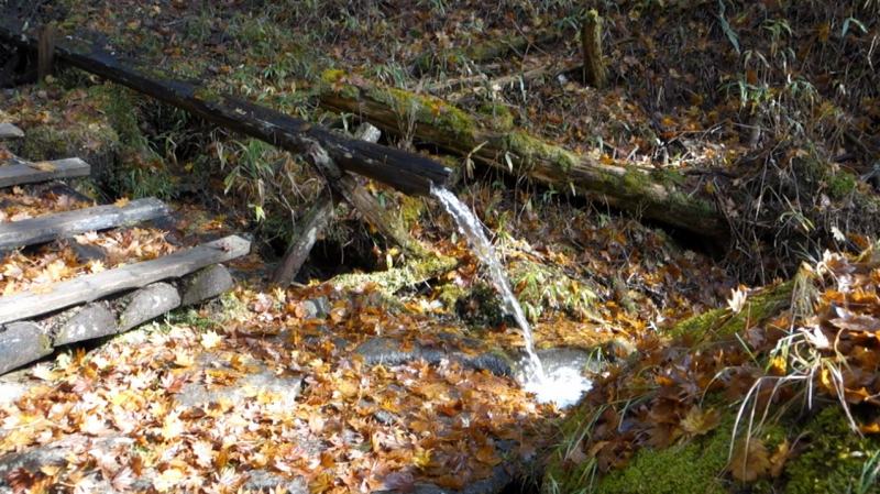 0850_笠取小屋の水場