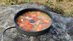 【缶詰料理祭】オイルサーディンのパスタ【山パスタ】_工程3