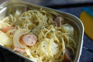 【メスティン山パスタ】ジャーマンポテト風パスタ_工程5