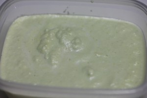 ブロッコリーの茎とアンチョビのミルクパスタ_工程1
