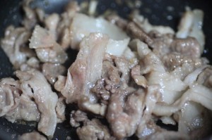 白菜と豚肉の簡単うま煮_工程2