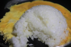 大根葉と水菜でアジアン炒飯_工程3