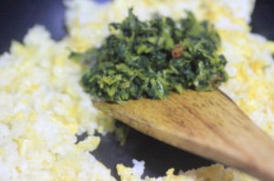 大根葉と水菜でアジアン炒飯_工程4