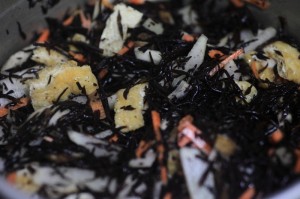 ごぼうと大根と大豆入りひじきの煮物_工程4