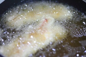 サクサク食感が美味しい!豚バラでトンカツ_工程4