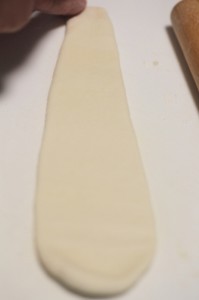サクサクもちもちな塩パン_二等辺三角形
