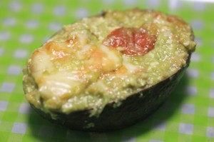 豆腐と納豆でふわふわアボカドグラタン