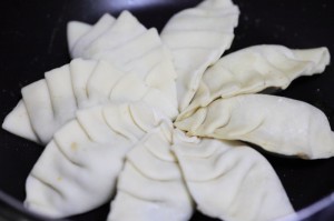 簡単梅しそ餃子_工程6