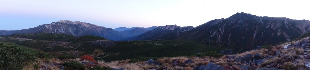 0528_薬師岳と水晶岳のパノラマ