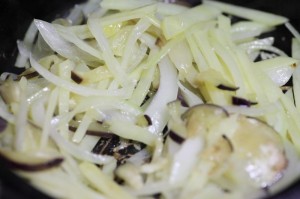 スキレットでスパニッシュオムレツ_工程3