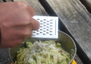 アボカドとベーコンの柚子胡椒パスタ_工程8