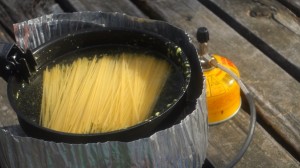 アボカドとベーコンの柚子胡椒パスタ_工程4