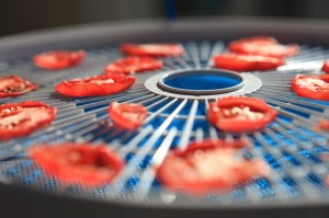 セミドライトマトのオリーブオイル漬け_工程2_1日目