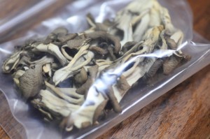 干し野菜生活_干しまいたけ袋詰