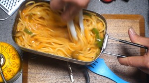 セラミック加工メスティンでナポリタン_工程8_ぐるぐる
