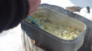 おにぎりリゾット_工程3_スープを混ぜる