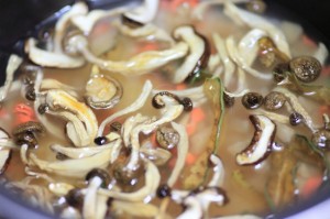 干し野菜の炊き込みご飯_工程1