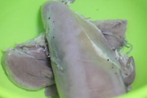 自家製鶏生ハム_工程3_塩抜き