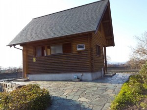 2016-03-26 17.00.30_地蔵院池緑地のトイレ