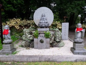 2016-04-04 09.15.20_金剛頂寺稚児大師尊像